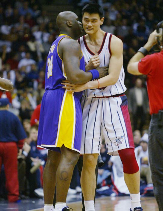 队的激烈对 队的激烈对